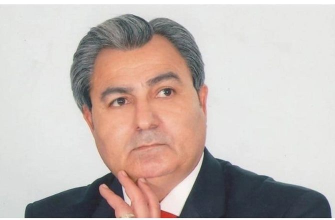 İlham Əliyev Xalq artistinə mənzil hədiyyə etdi — FOTO İlham Əliyev Xalq artistinə mənzil hədiyyə etdi — FOTO