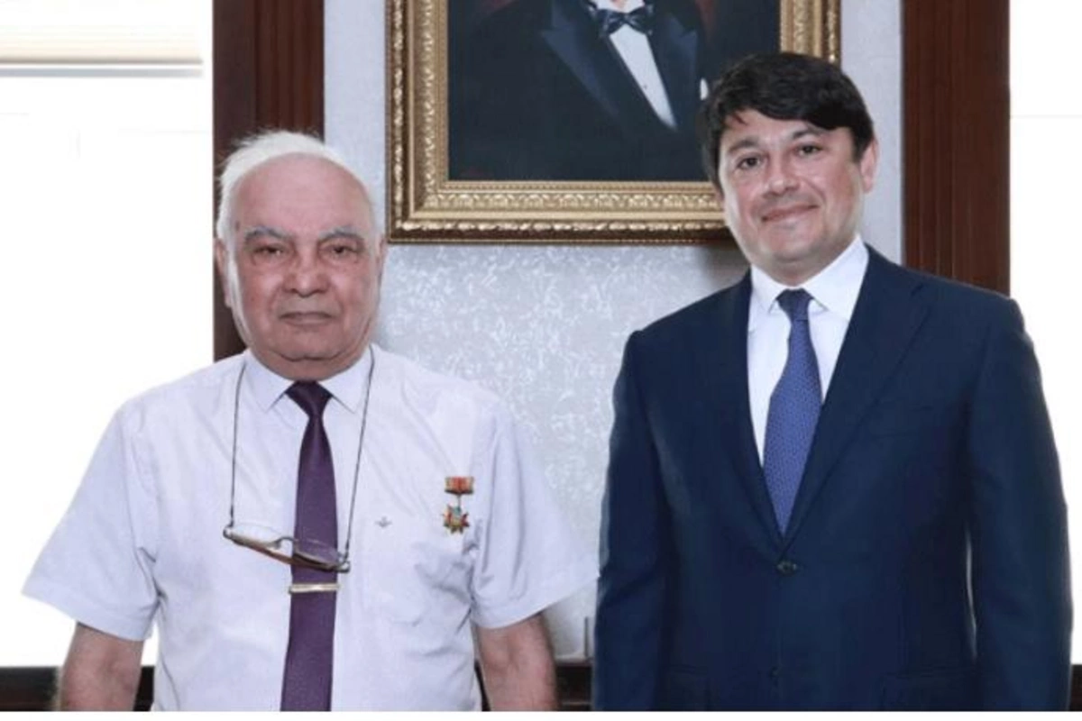 Cavanşir Quliyev Fuad Muradovla görüşdü