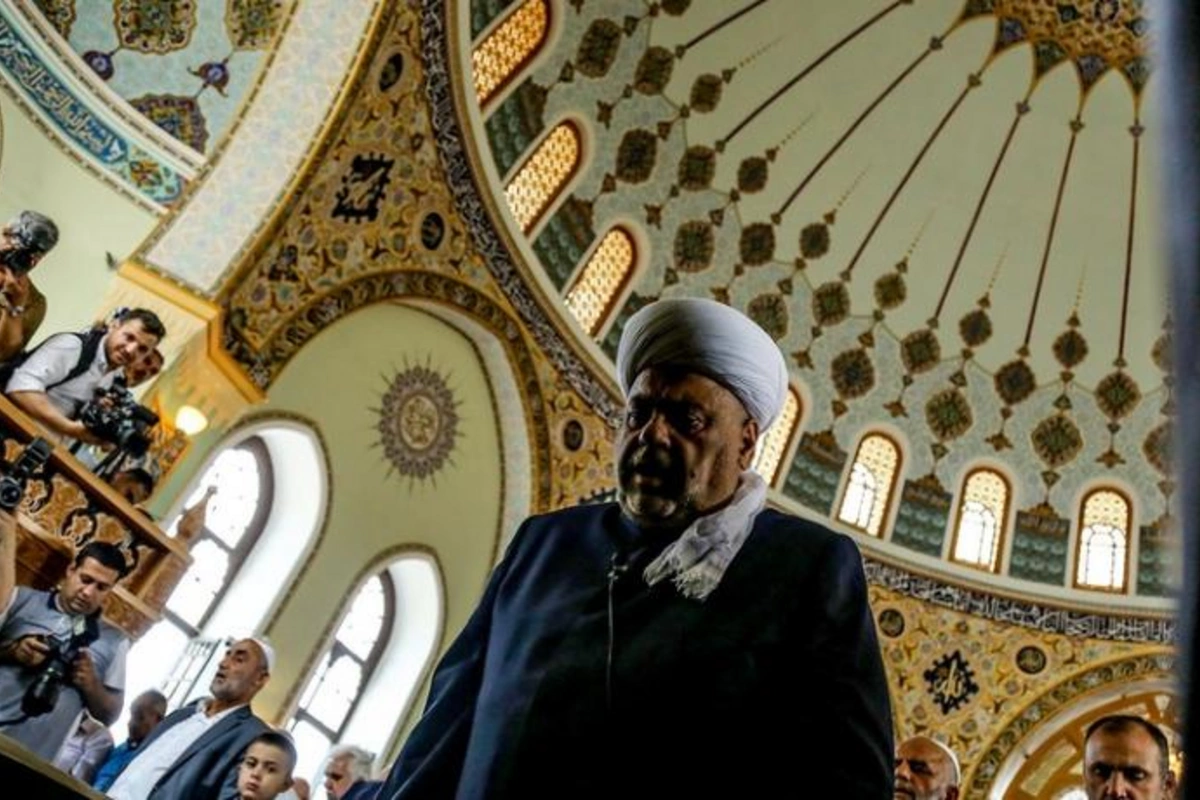 Təzəpir məscidində bayram namazı qılındı
