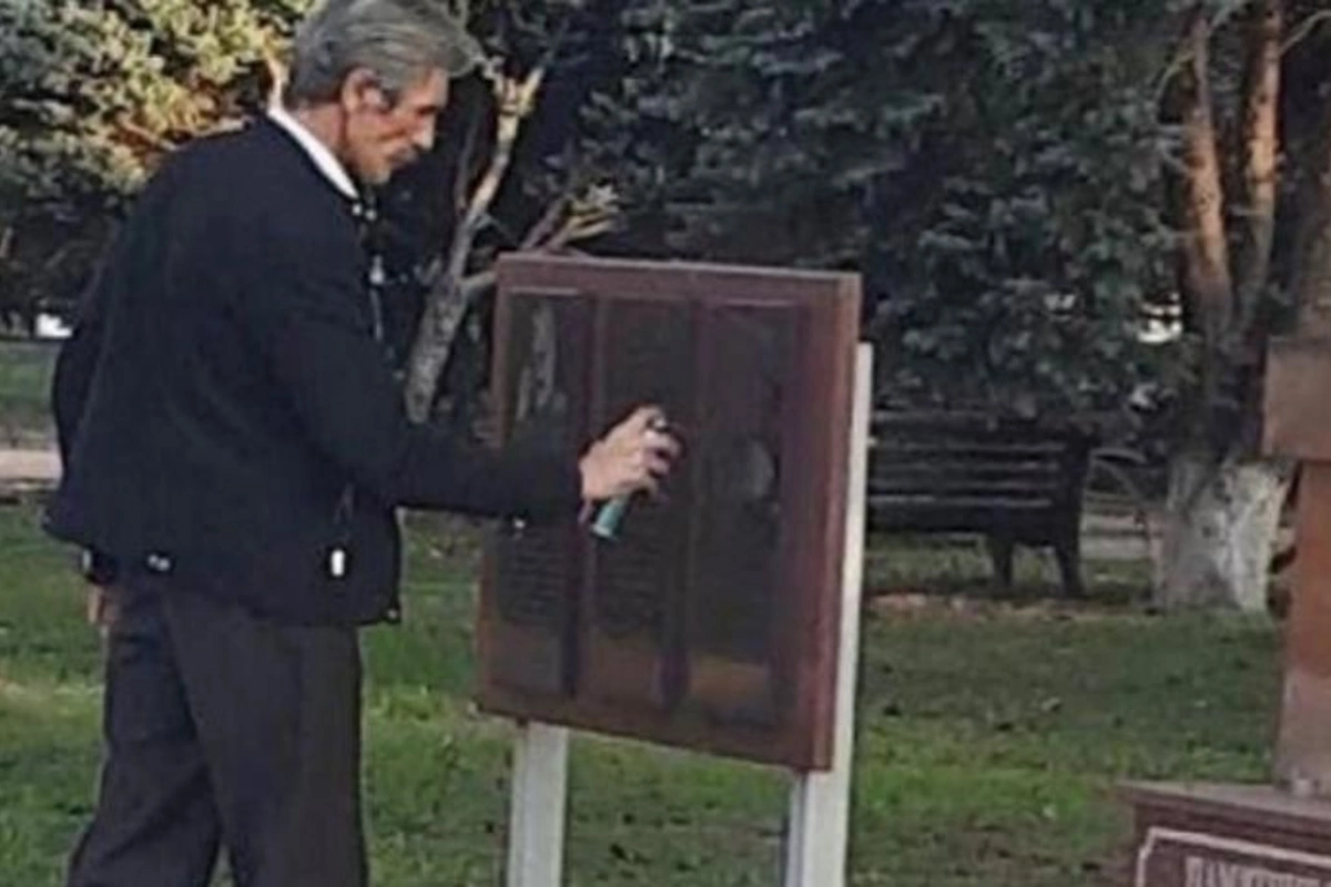 Rusiyada faşist Njde və tayqulaq Andranikə qoyulmuş abidələr tam söküldü… — FOTOLAR