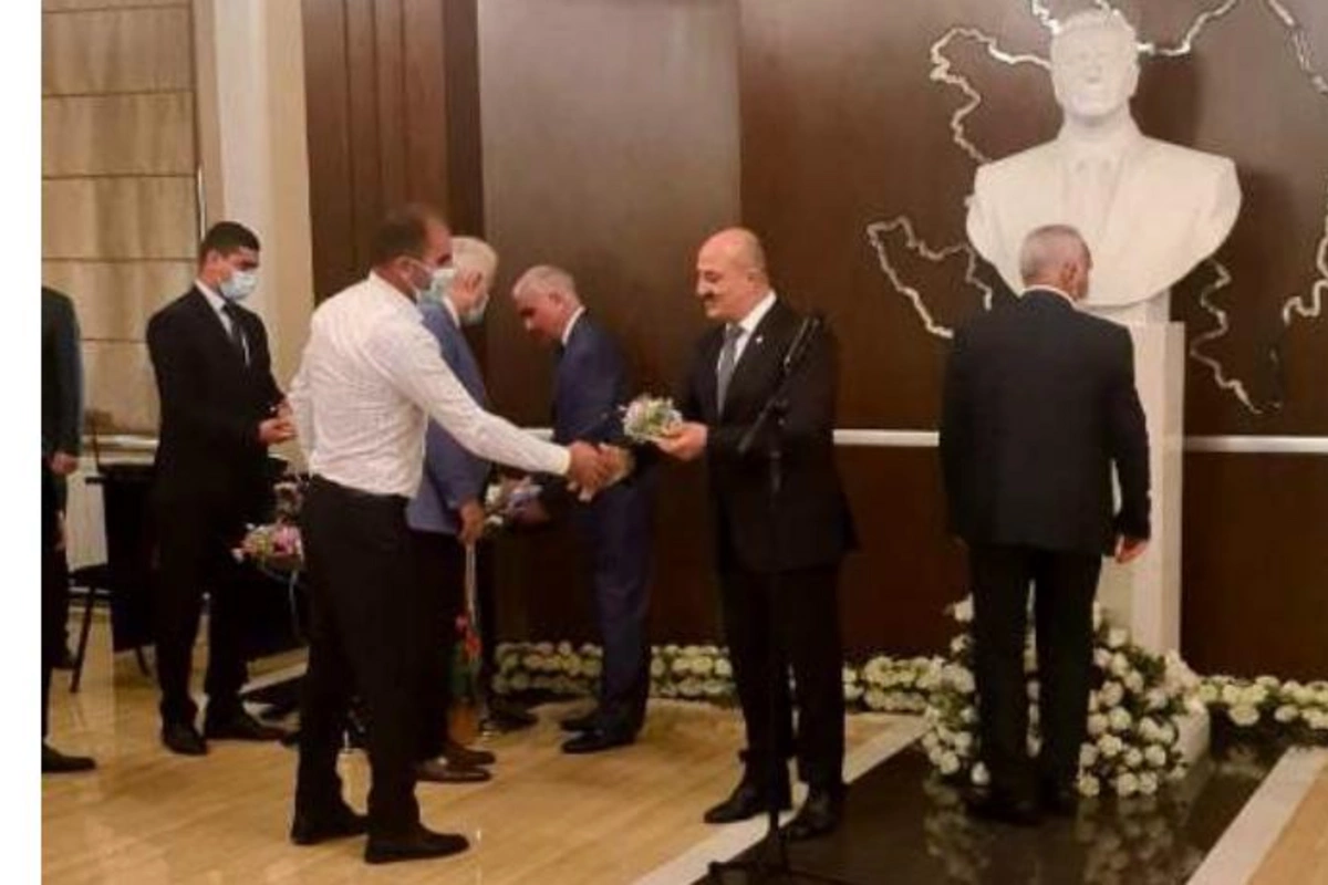 Nəsimi rayonunda Milli Mətbuatın 146 illiyi münasibətilə görüş keçirildi — FOTOLAR