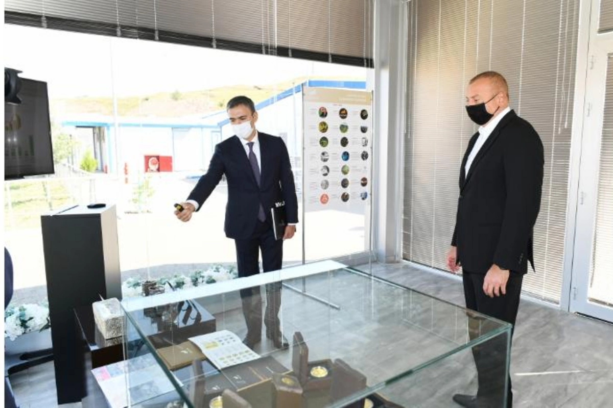 İlham Əliyev “Çovdar” İnteqrəolunmuş Regional Emal Sahəsinin fəaliyyəti ilə tanış oldu