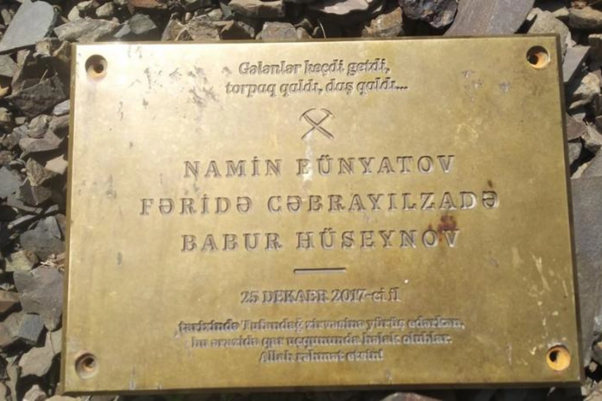 DİN: Alpinistlərin xatirəsinə quraşdırılan bürünc lövhə tapılıb