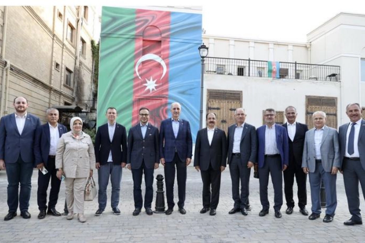 Türkiyənin hakim partiyasının nümayəndə heyəti Azərbaycanda — FOTOLAR