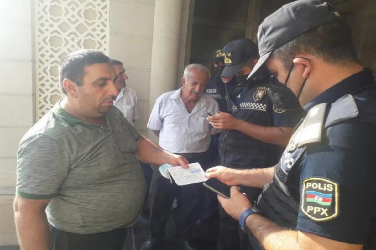 Polis Gədəbəydəki kiçik toya müdaxilə etdi