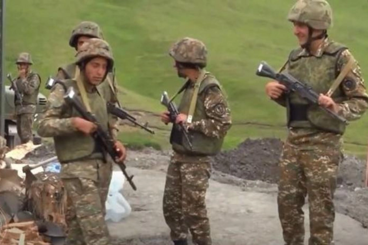 “Caliber”: Erməni siyasətçilər öz müdafiə idarələrinin itkilər barədə məlumatlarına inanmır — VİDEO
