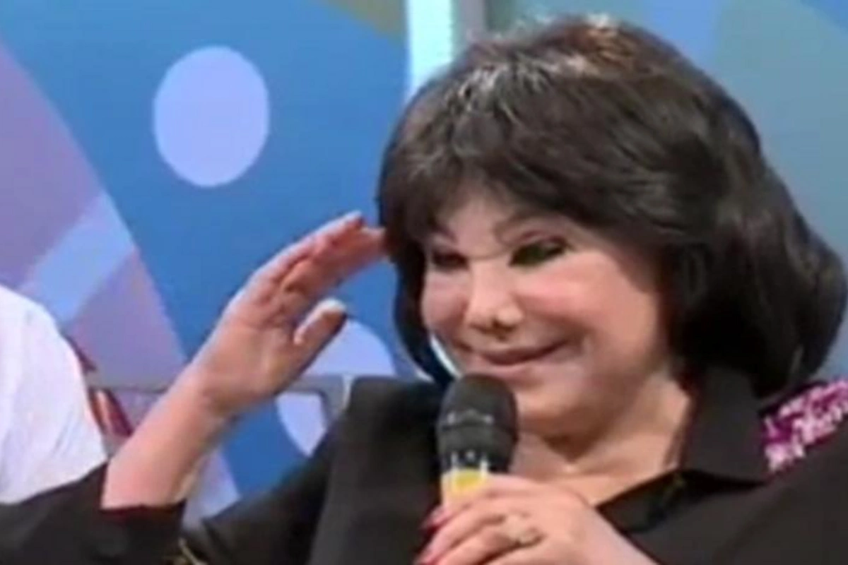 Flora Kərimova Prezidentə hərbi salam verdi: “Sizi sevirəm, oğul”