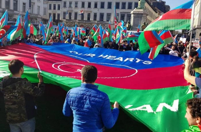 Diaspor quruculuğu, lobbiçilik və dünya azərbaycanlılarının həmrəyliyi