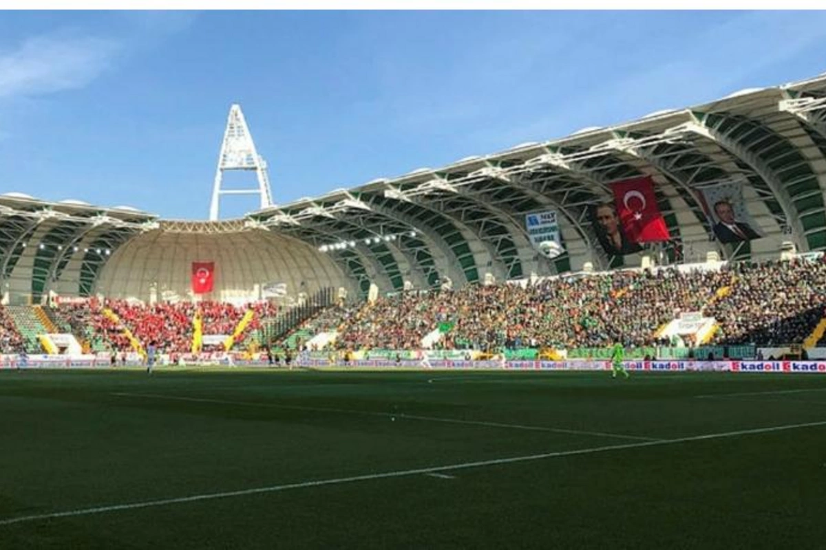 Türkiyədə peyvənd olunmayanlar stadionlara buraxılmayacaq