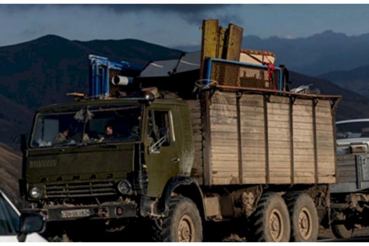 Ermənilərin Qarabağdan böyük köçü başladı: 6100 avtomobil və 6660 erməni...