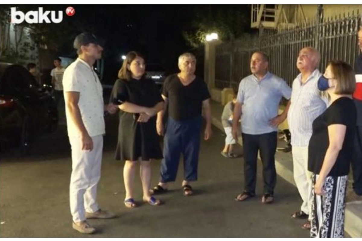 Gecə saat 3-4-ə kimi fəaliyyət göstərən restoran sakinlərin yuxusuna haram qatır — VİDEO