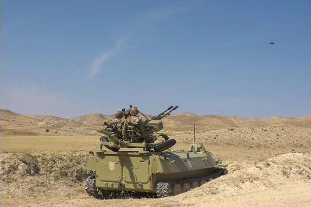 Hava hücumundan müdafiə bölmələrində taktiki-xüsusi təlimlər keçirilir — VİDEO/FOTOLAR