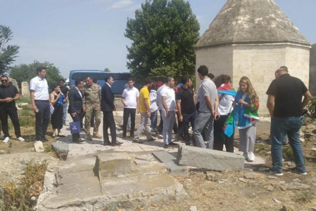 Gənclər təşkilatlarının nümayəndələri və könüllülərin Ağdama səfəri başladı — FOTOLAR