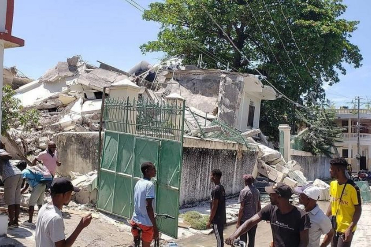 Haitidə zəlzələ qurbanlarının sayı 1 297-yə çatdı