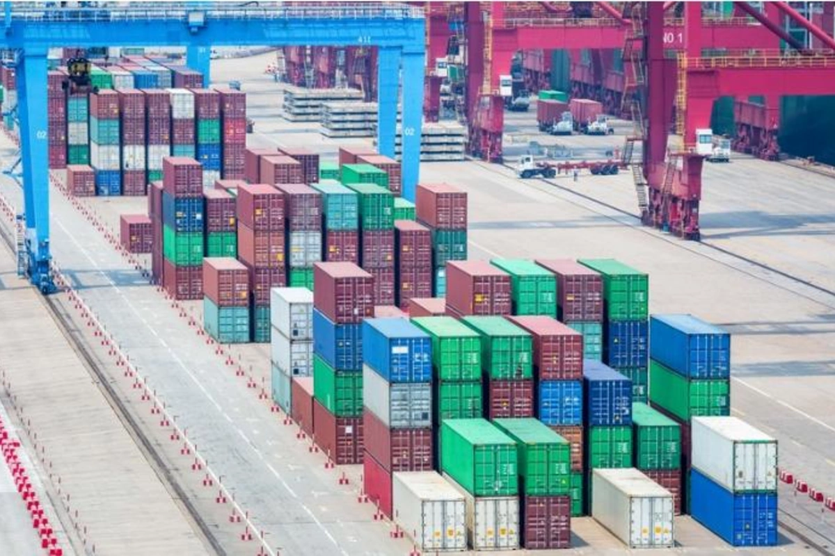Azərbaycanın xarici ticarət dövriyyəsinin müsbət saldosu 58 %-ə yaxın artıb