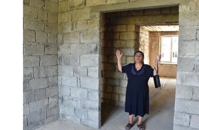 28 il sonra Şuşada evinə ağlayaraq girdi - FOTOLAR