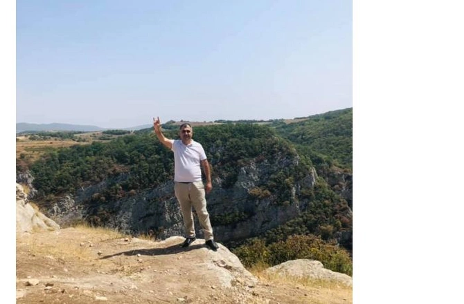 28 il sonra Şuşada evinə ağlayaraq girdi - FOTOLAR