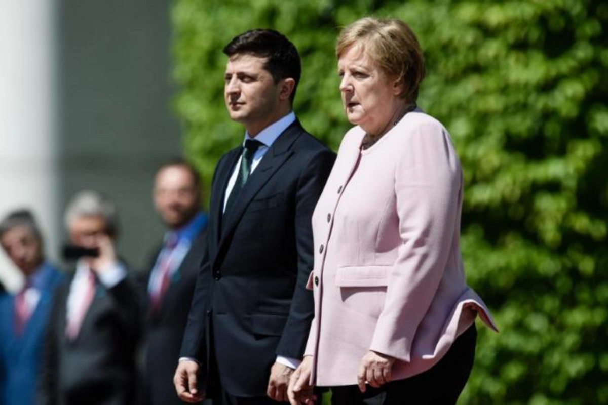 Zelenski ilə Merkel görüşdü
