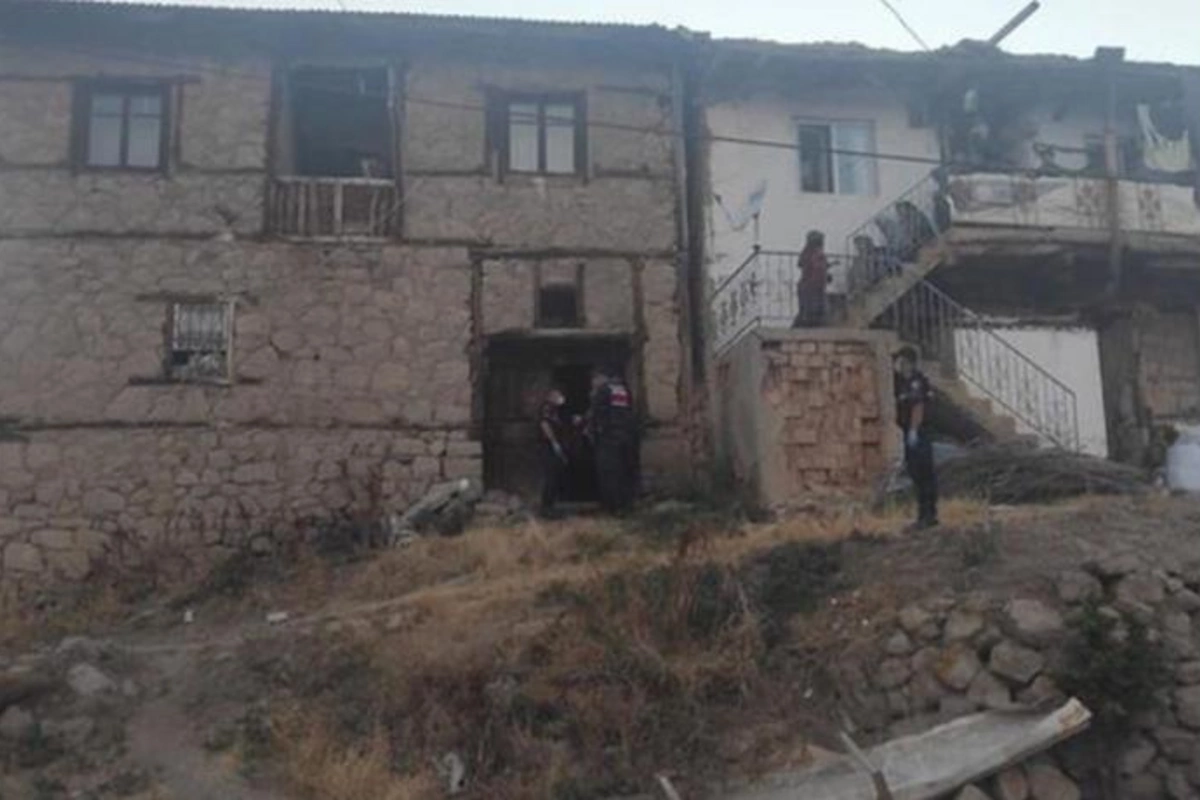Həyat yoldaşını və uşağını qətlə yetirib ardınca intihar etdi