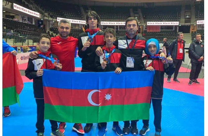 Taekvondoçumuz Avropa çempionu oldu — FOTOLAR Taekvondoçumuz Avropa çempionu oldu — FOTOLAR