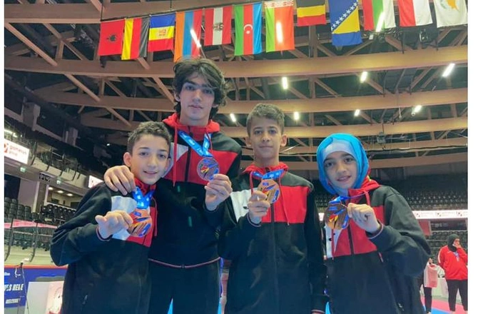 Taekvondoçumuz Avropa çempionu oldu — FOTOLAR Taekvondoçumuz Avropa çempionu oldu — FOTOLAR