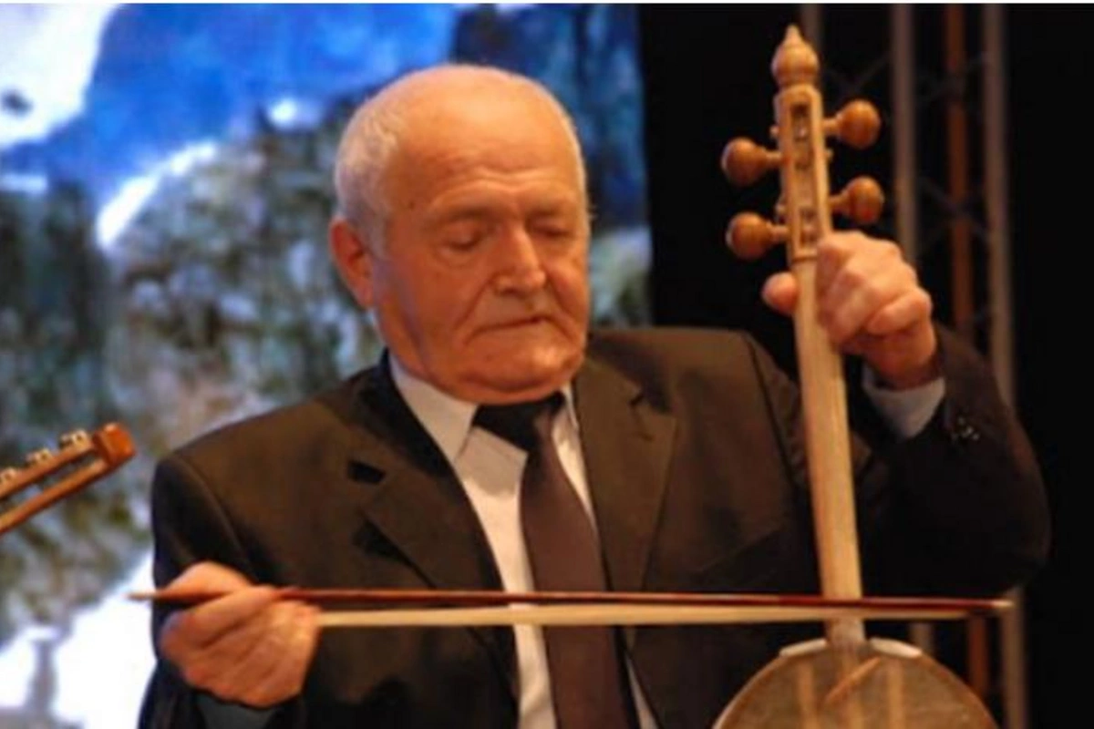 Əməkdar artist koronavirusdan vəfat etdi