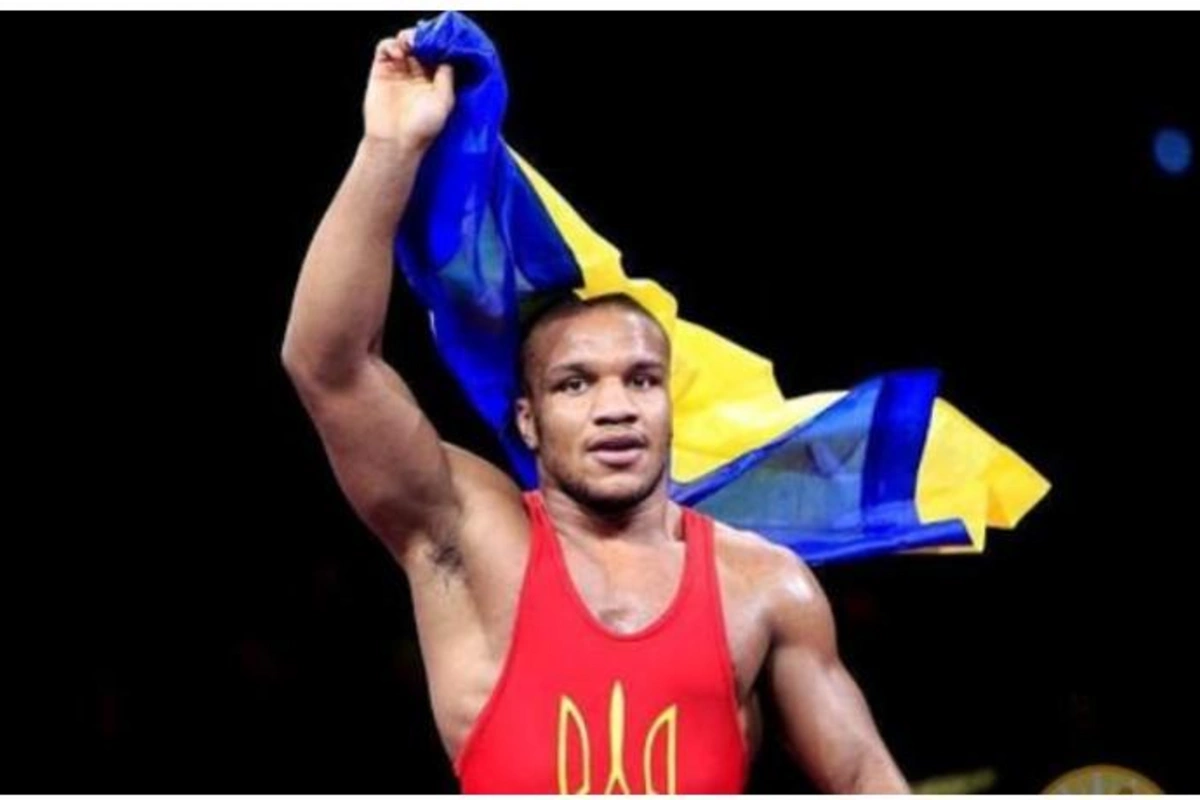 Deputat olimpiya çempionu oldu