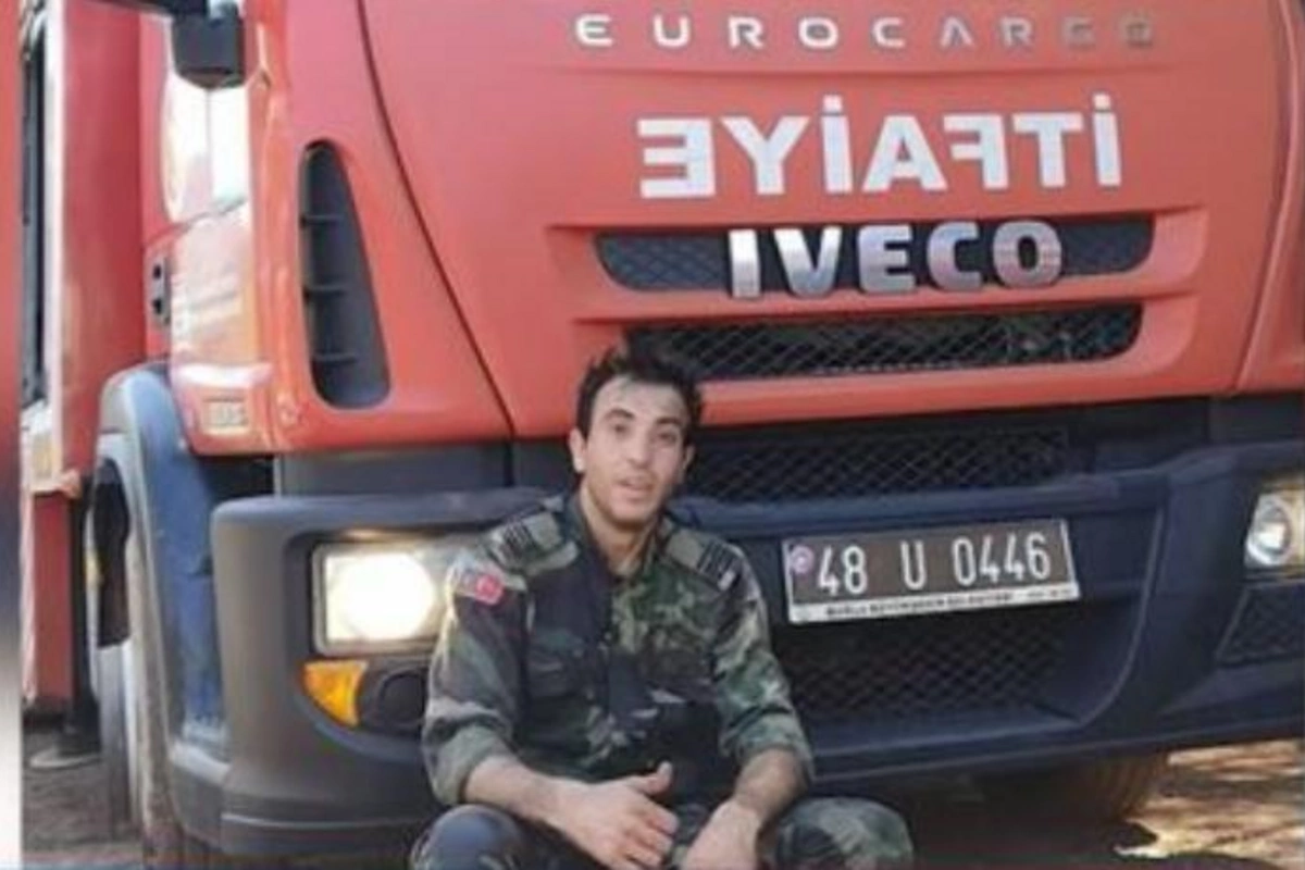 Türkiyə bayrağını yanğından qoruyan azərbaycanlı əslində kimdir? — VİDEO