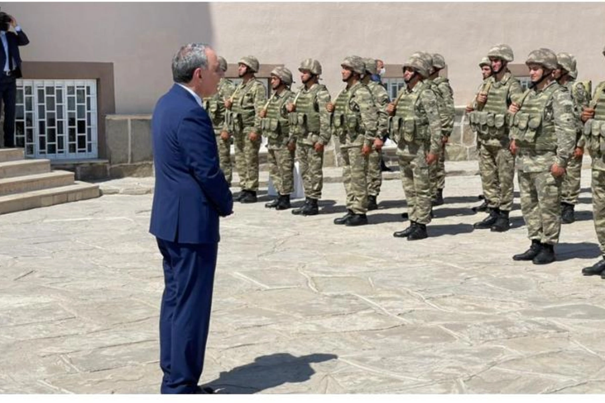 Baş prokuror Sədərək rayonunda hərbi hissədə olub