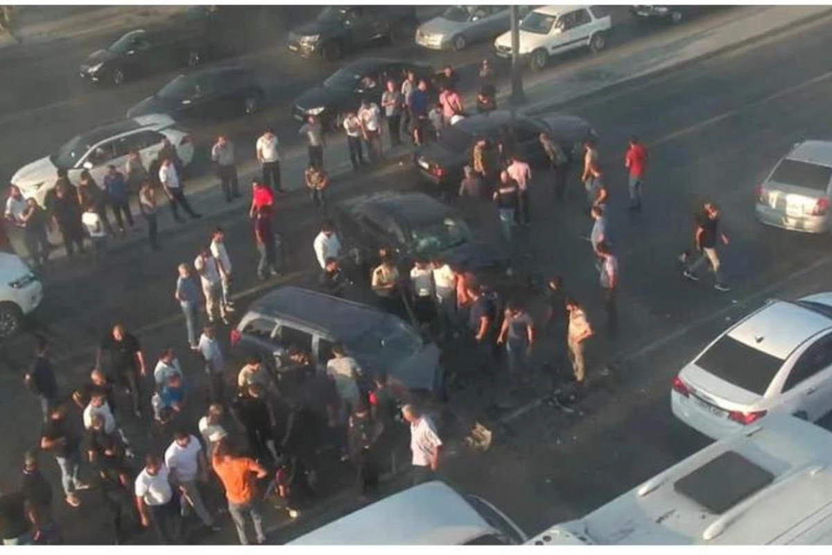 Bakıda ağır yol qəzası tıxac yaratdı