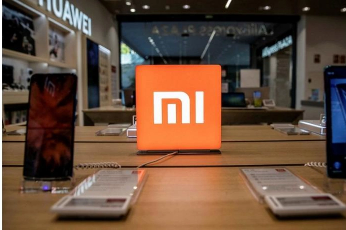 “Xiaomi” ilk dəfə “Samsung”u üstələyərək bazarın lideri oldu