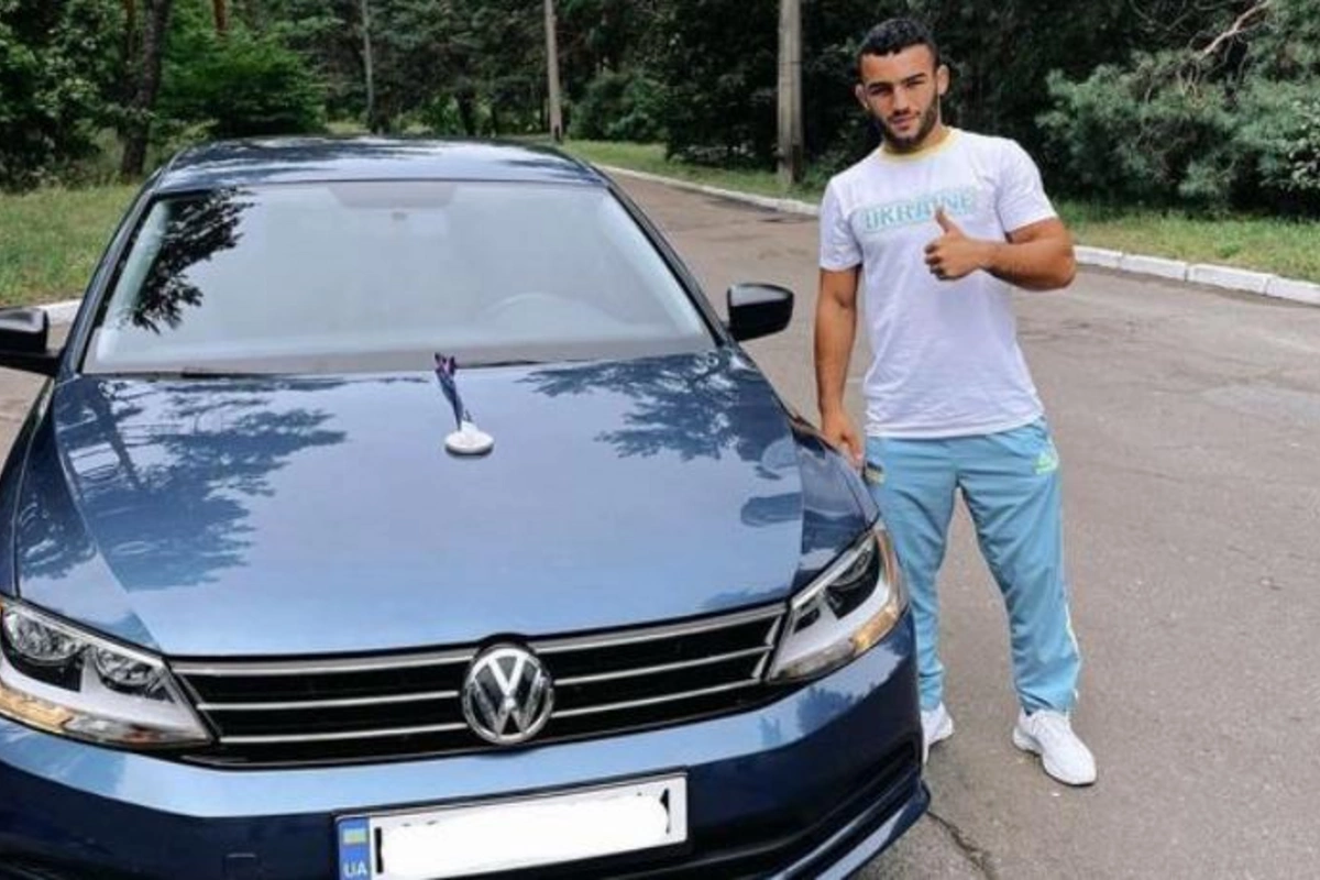 Pərviz Nəsibova Ukraynada avtomobil bağışlandı — FOTOLAR
