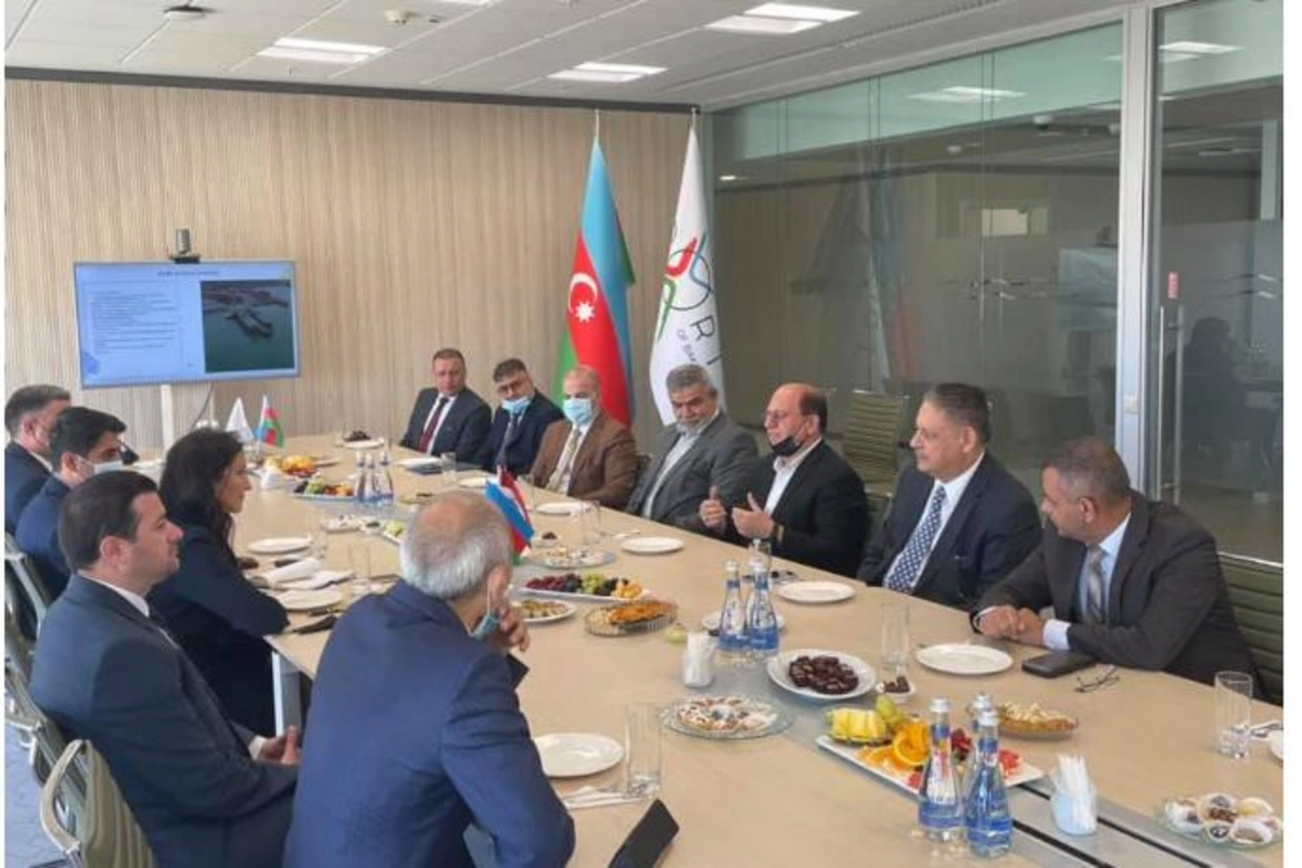 İraqın nümayəndə heyəti Bakı Limanında — FOTOLAR