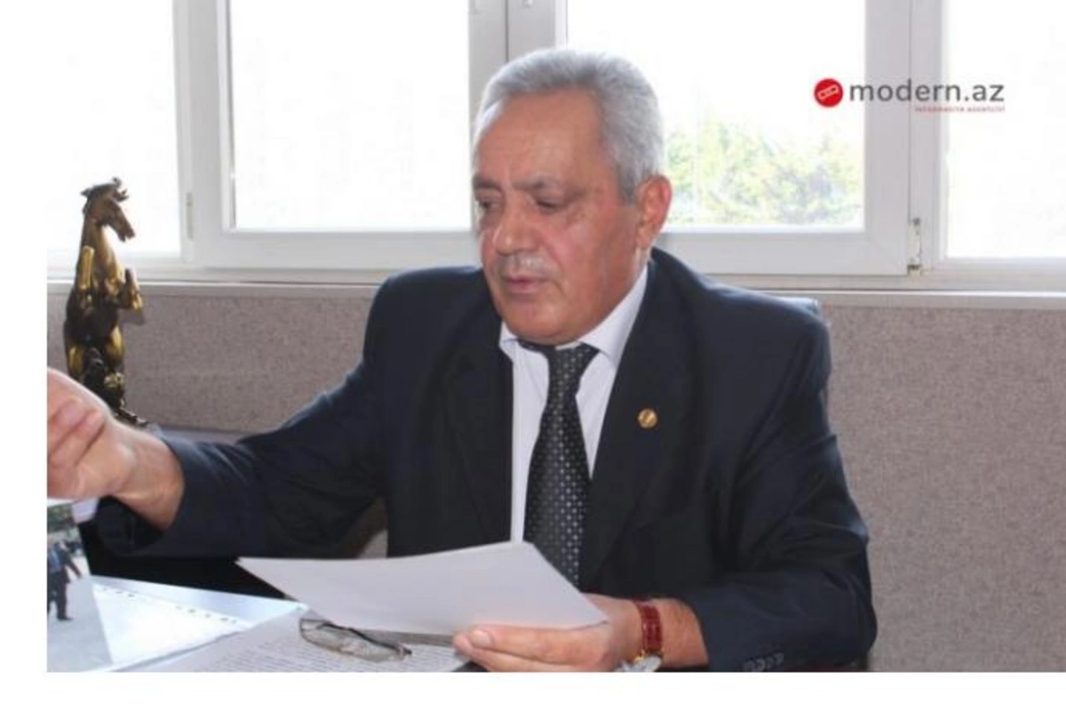 Videoları yayan adam papağını qabağına qoyub... —​ Məşhur YAP-çı