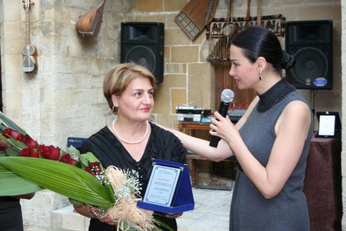 Tanınmış şair təcili “Yeni Klinika”ya yerləşdirildi