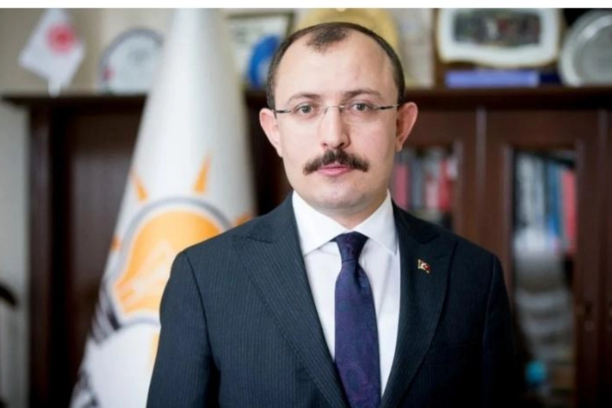 Türkiyənin ticarət naziri Azərbaycana gəldi