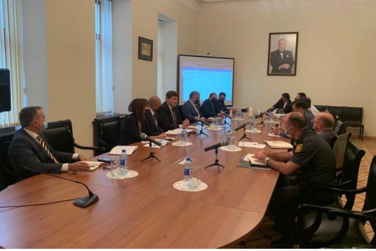 Minalardan və partlamamış hərbi sursatlardan təmizləmə üzrə İşçi Qrupu toplandı