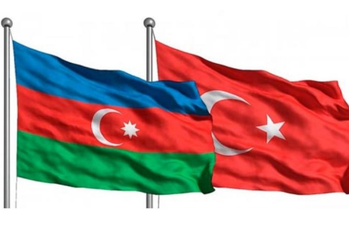 Kərim Vəliyev Türkiyədə generallarla görüşdü