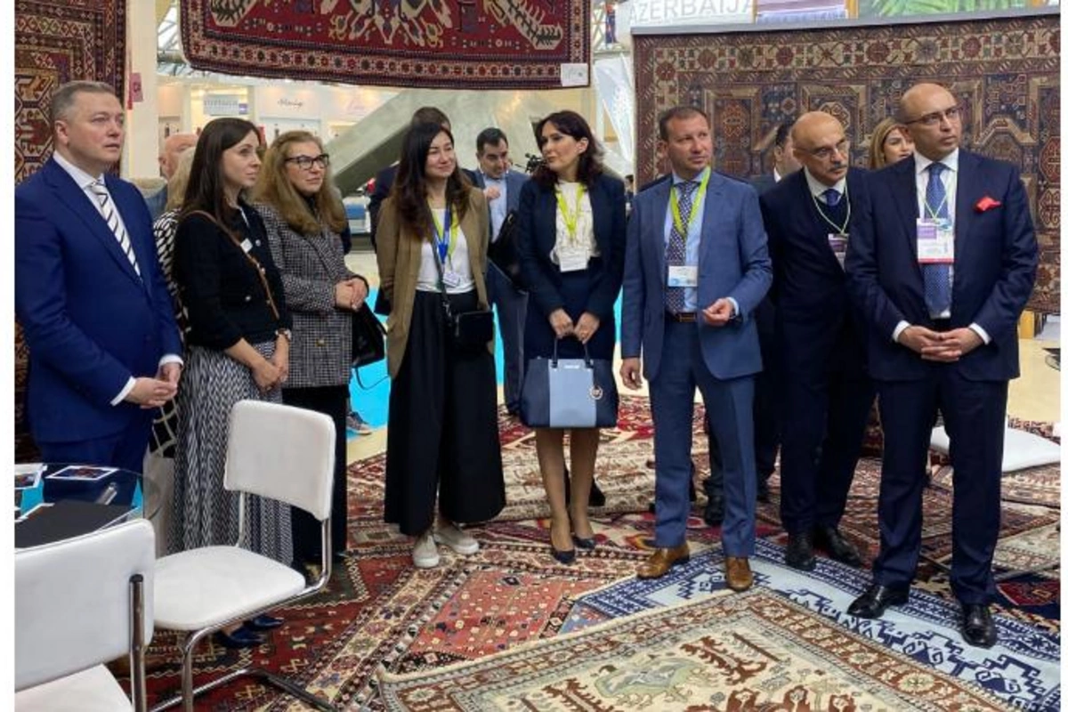 “Azərxalça” ilk dəfə Moskvada xalçalarını sərgilədi — FOTOLAR