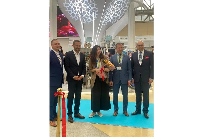 “Azərxalça” ilk dəfə Moskvada xalçalarını sərgilədi — FOTOLAR “Azərxalça” ilk dəfə Moskvada xalçalarını sərgilədi — FOTOLAR