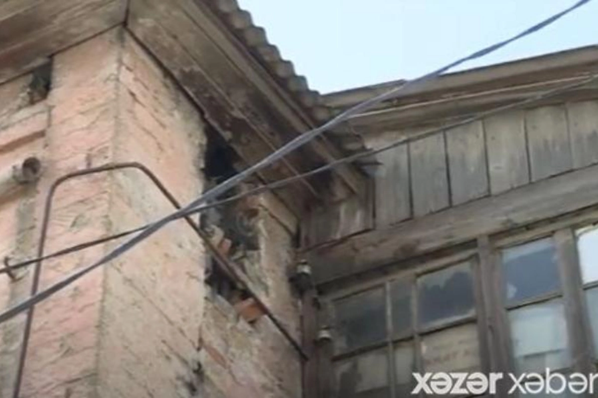 Bakıda məşhur kəşfiyyatçının bir vaxtlar yaşadığı bina qəzalı vəziyyətdədir — VİDEO