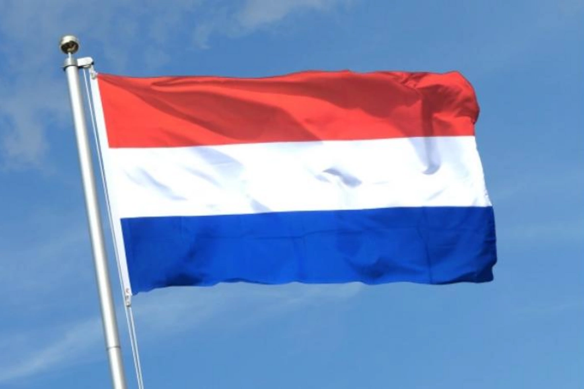 Niderland XİN Azərbaycanın müxalifət partiyalarını saxta sənəd verməkdə SUÇLADI
