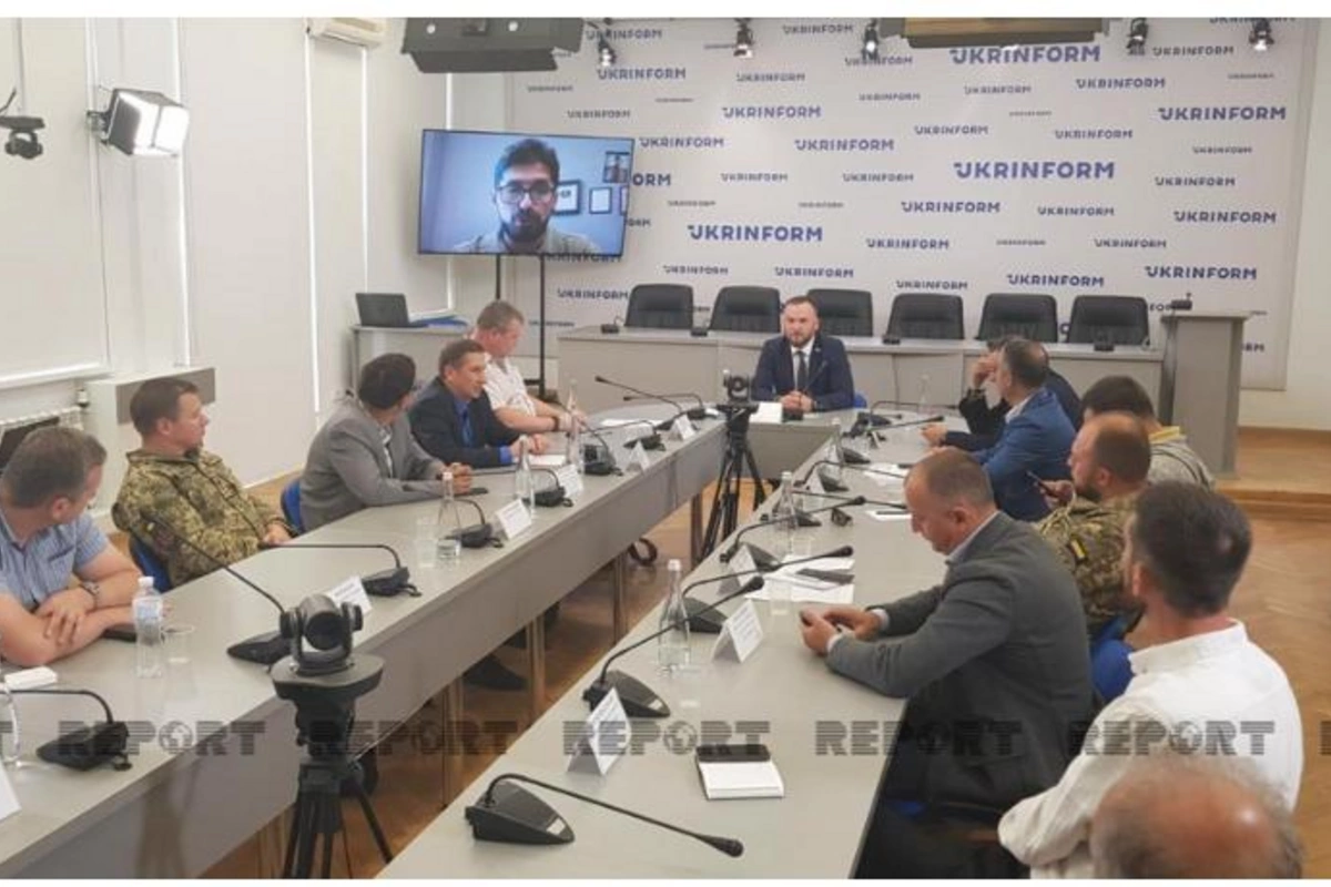 Jurnalist Mübariz Aslanov Kiyevdə ermənilərin feyk təbliğatını ifşa etdi — FOTO