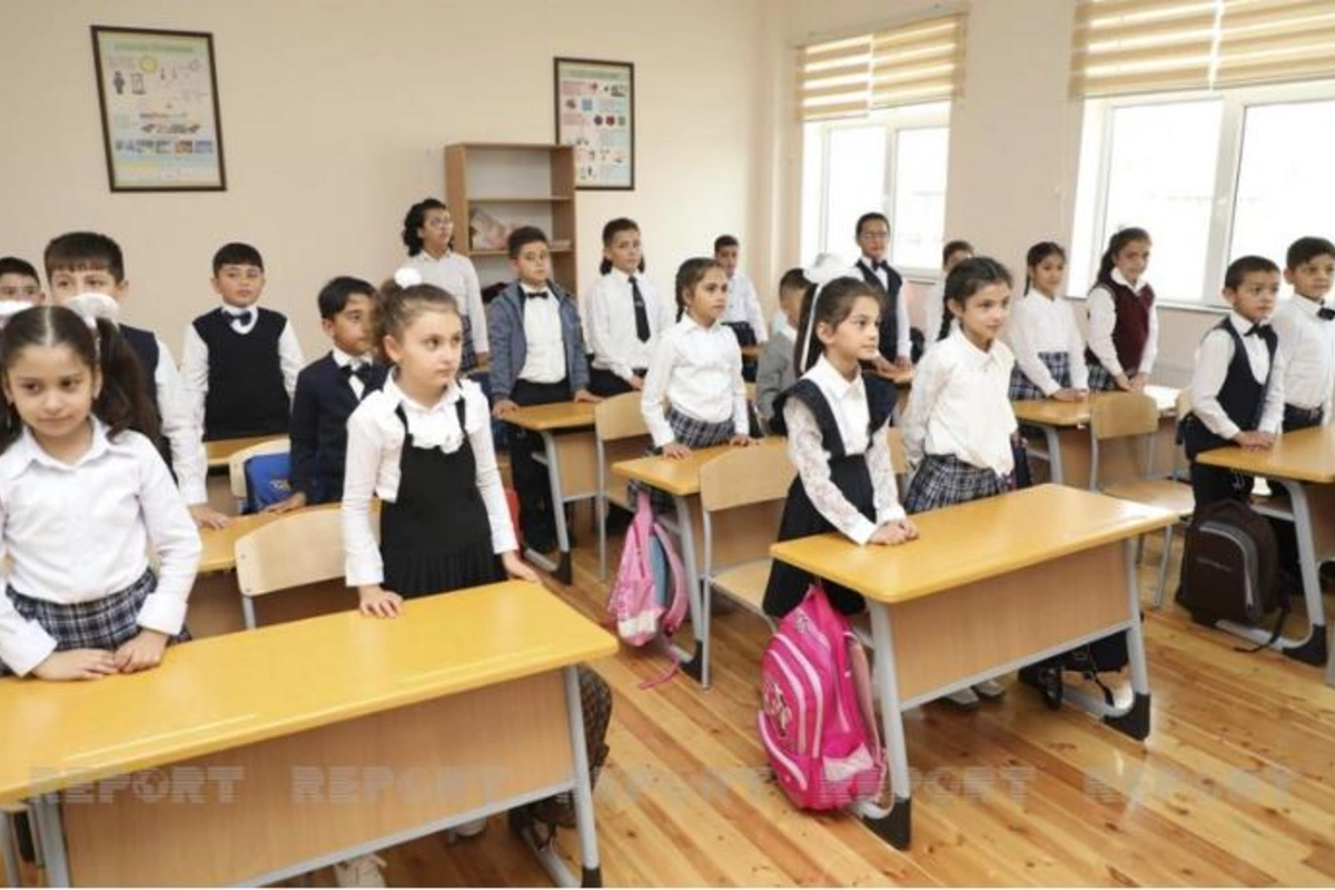 Məktəblər açıldı — FOTOLAR