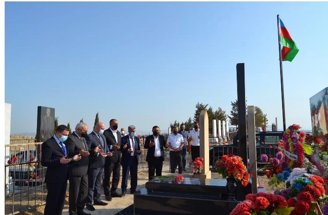 Anım günü münasibətilə Füzulidə şəhid məzarları ziyarət edildi — FOTOLAR