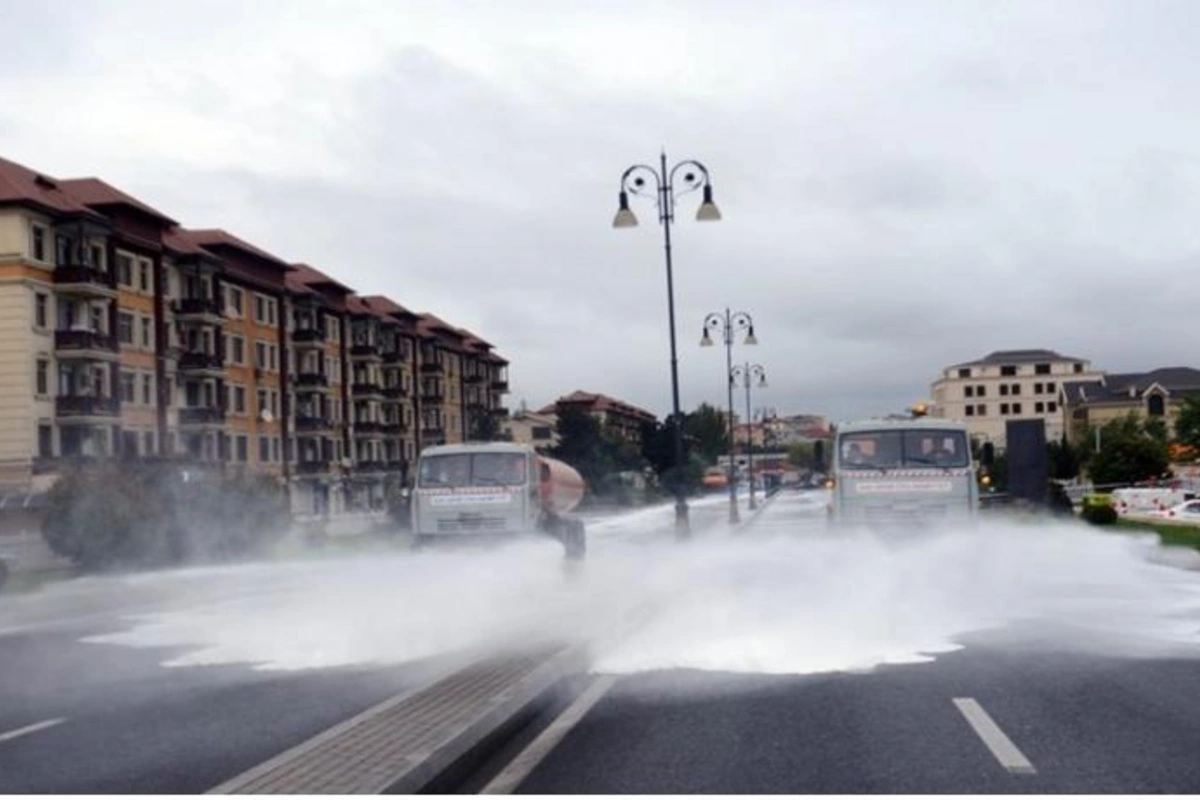 Bakıda 550 küçə dezinfeksiya edildi — FOTOLAR