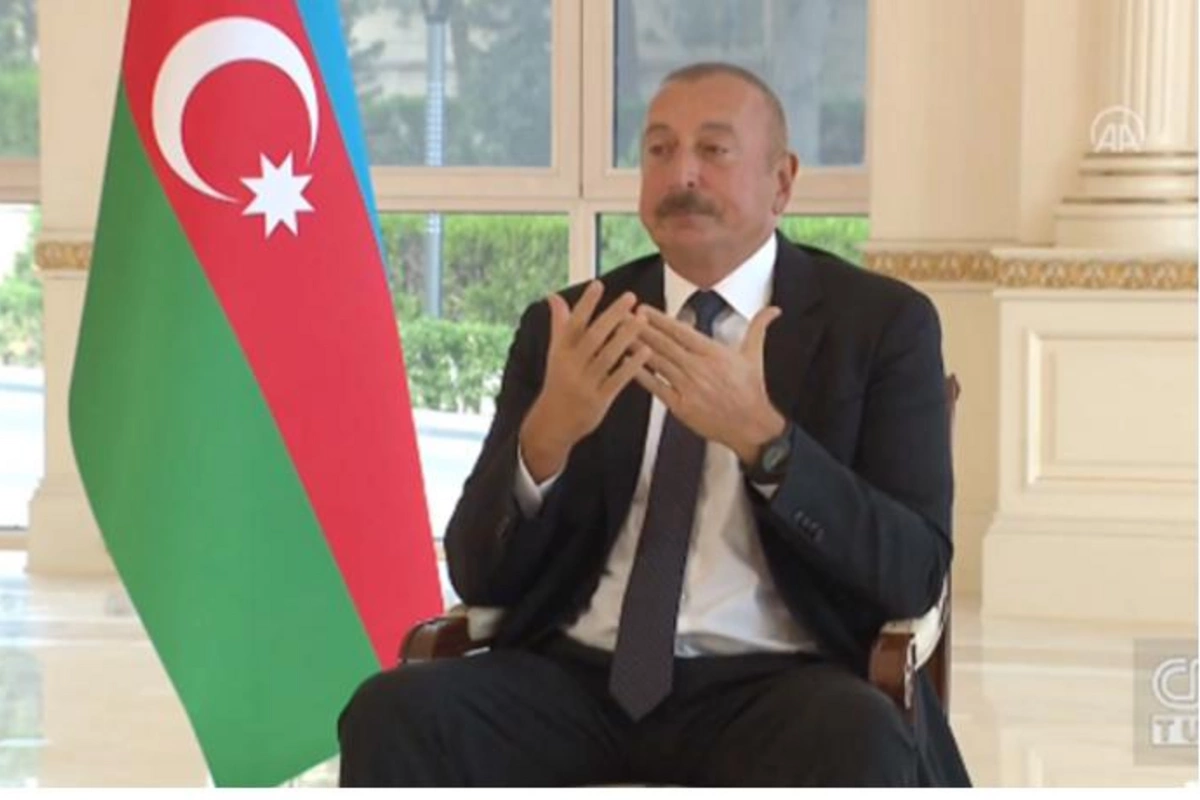 Prezident məcburi köçkünlərdən danışarkən kövrəldi — VİDEO