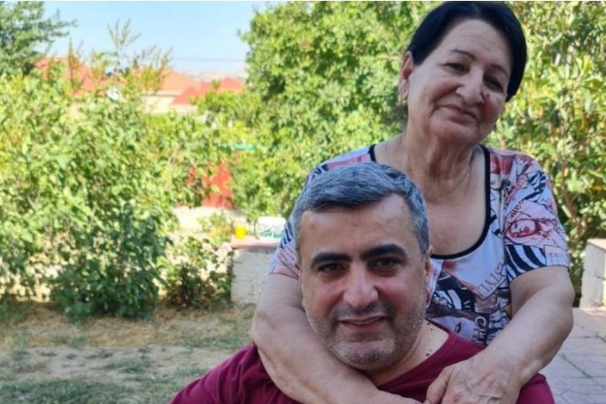 Jurnalist Elnur Əşrəfoğlu vəfat etdi