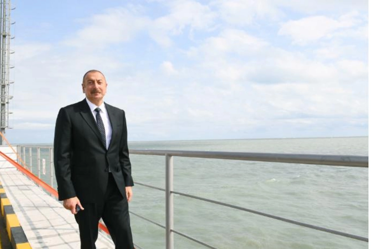 Prezident Sumqayıt Elektrik Stansiyasının yeni estakada nasos stansiyasının açılışında — YENİLƏNİB