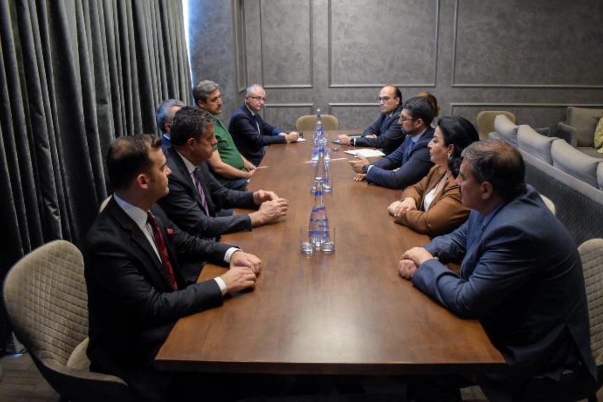 Qarabağ Dirçəliş Fondunda Türkiyə Bələdiyyələr Birliyini təmsil edən nümayəndə heyəti ilə görüş keçirilib — FOTO